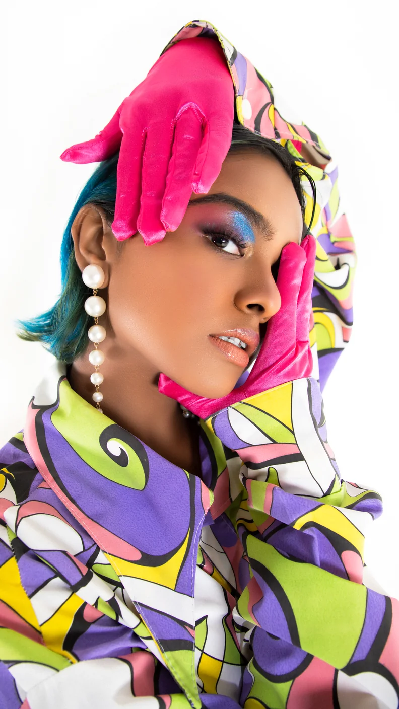 Mia Fernando — fashion & beauty, photograph 5