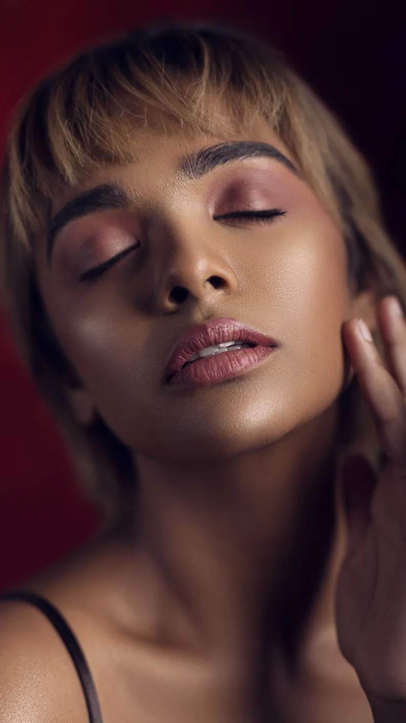 Mia Fernando — fashion & beauty, photograph 15